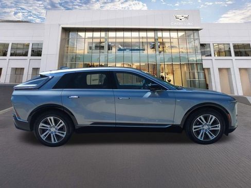 Certified 2024 Cadillac Lyriq Tech AWD/4WD image 4