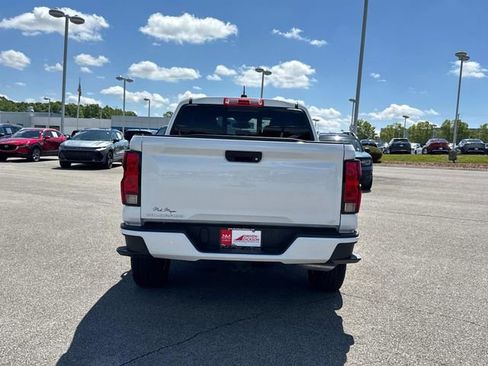 Used 2024 Chevrolet Colorado LT w/ LT Convenience Package RWD image 5