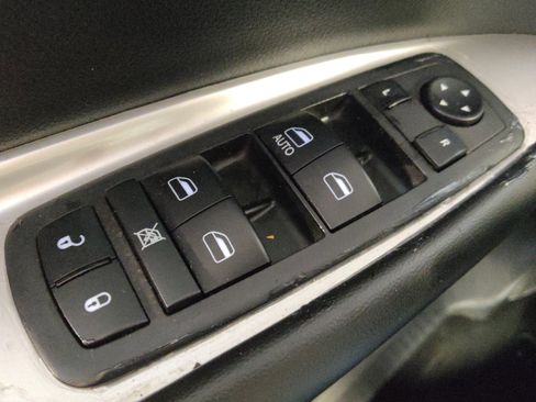 Used 2018 Dodge Journey SE w/ Connectivity Group image 27