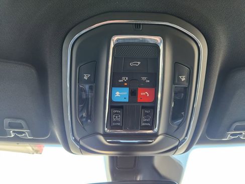 Used 2024 Jeep Grand Cherokee L Altitude AWD/4WD image 37