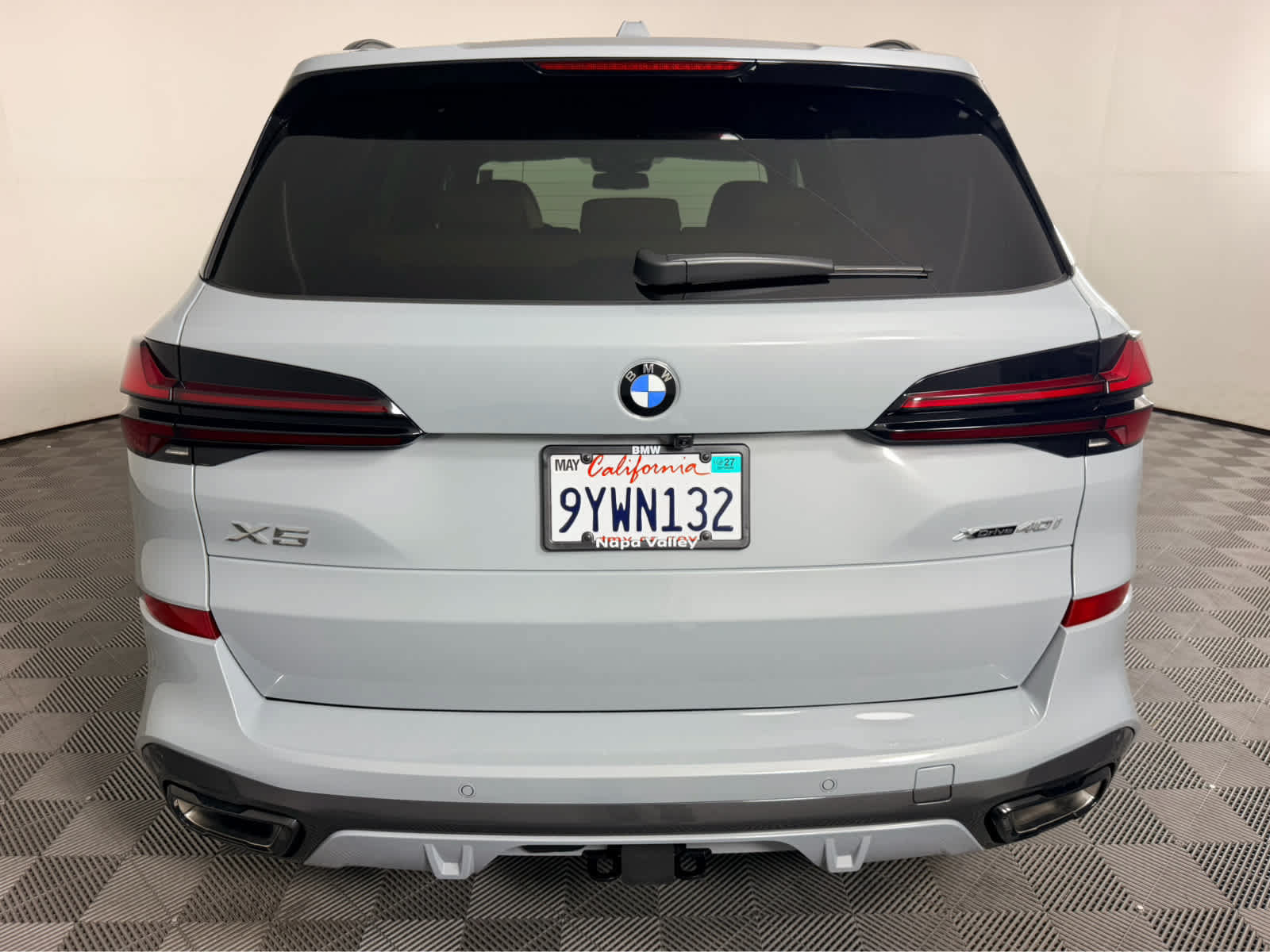 Used 2026 BMW X5 xDrive40i w/ M Sport Package AWD/4WD image 4
