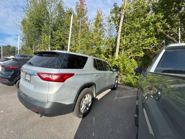 Used 2020 Chevrolet Traverse LS w/ LPO, Floor Liner Package FWD image 12