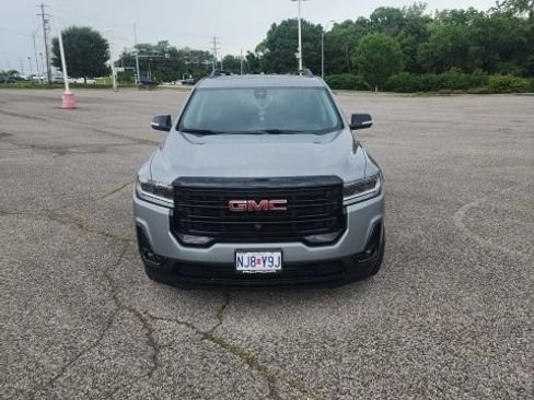 Used 2023 GMC Acadia SLT w/ Elevation Edition AWD/4WD image 2