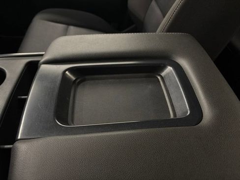 Used 2018 Chevrolet Silverado 1500 LT AWD/4WD image 23