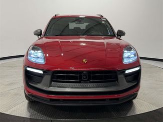 Used 2025 Porsche Macan video 2