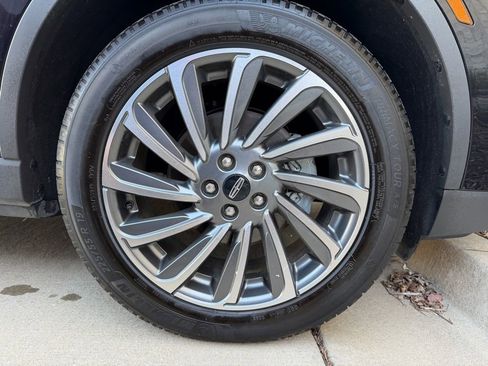 Used 2023 Lincoln Corsair Reserve image 32