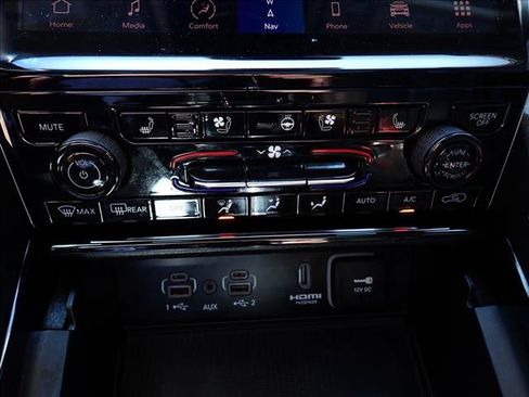 Used 2023 Jeep Grand Cherokee 4WD 4xe w/ Luxury Tech Group II image 23