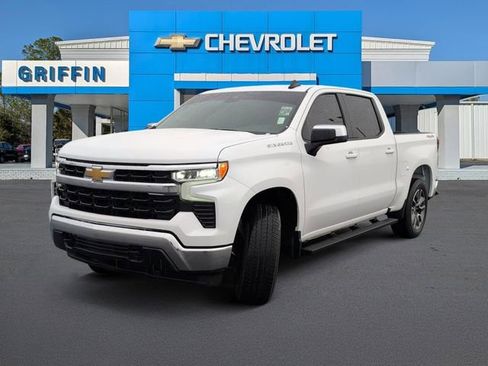 Used 2024 Chevrolet Silverado 1500 LT image 11