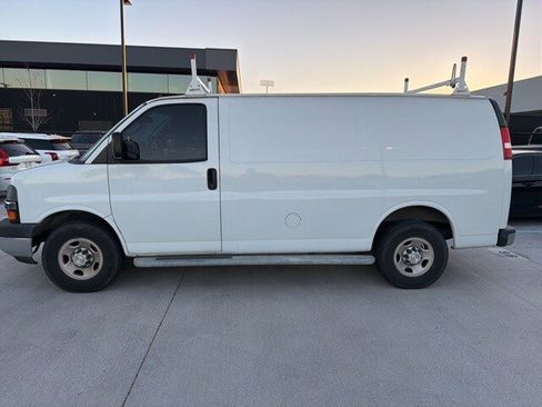 Used 2021 Chevrolet Express 2500 Work Van w/ Driver Convenience Package image 17