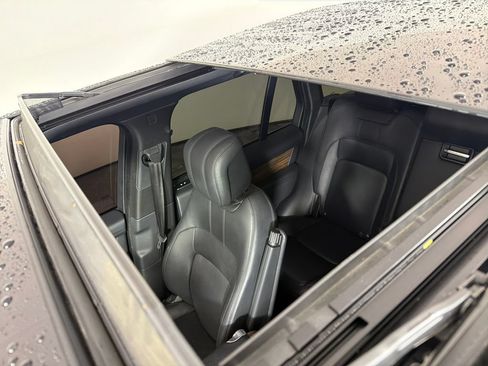 Used 2019 Land Rover Range Rover HSE AWD/4WD image 9