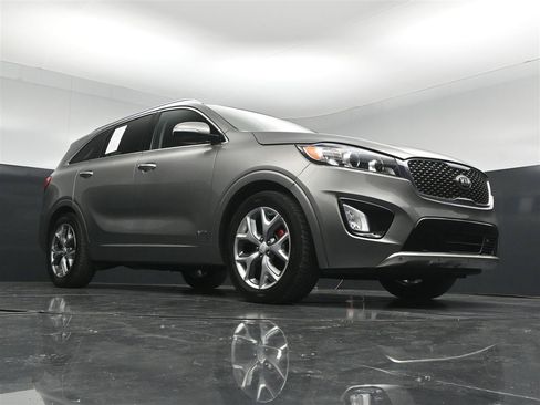 Used 2018 Kia Sorento SX AWD/4WD image 29