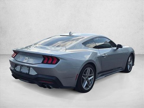 Used 2024 Ford Mustang Coupe RWD image 5