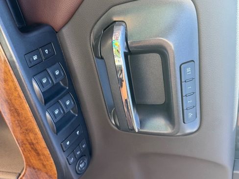 Used 2019 Chevrolet Silverado 2500 High Country w/ Duramax Plus Package image 16