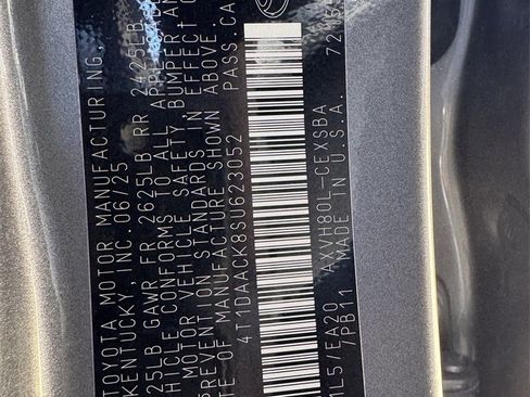 Used 2025 Toyota Camry SE w/ Convenience Package image 32