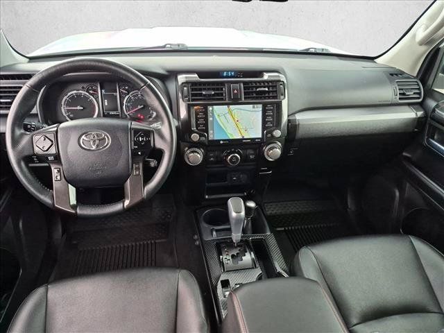 Used 2022 Toyota 4Runner TRD Off-Road Premium AWD/4WD image 16