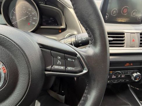 Used 2017 MAZDA MAZDA3 Touring FWD image 42