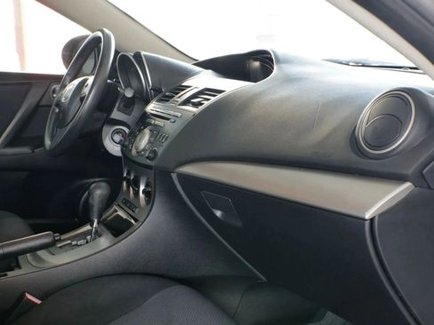 Used 2011 MAZDA MAZDA3 i Touring image 13