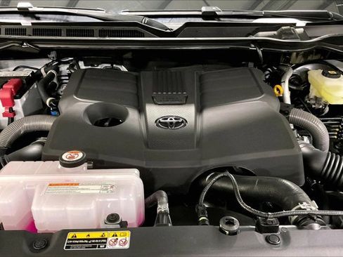 New 2026 Toyota Tundra Platinum AWD/4WD image 11