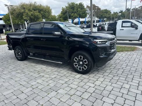 Used 2023 Chevrolet Colorado LT w/ LT Convenience Package III RWD image 16
