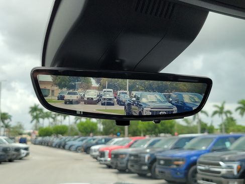 Used 2024 Chevrolet Silverado 2500 High Country w/ High Country Premium Package AWD/4WD image 32
