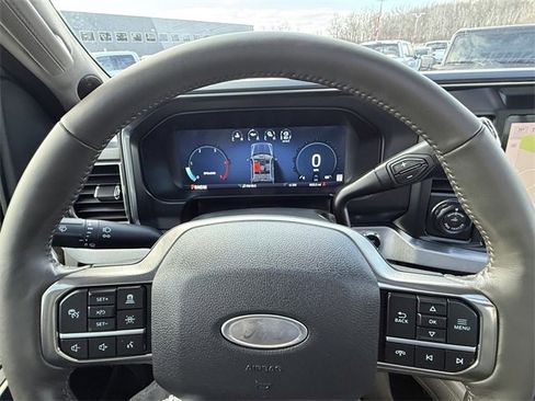 Used 2025 Ford F450 Platinum w/ Platinum Plus Package image 20