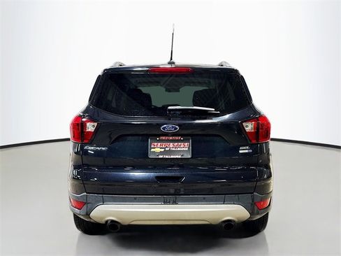 Used 2019 Ford Escape SEL image 8