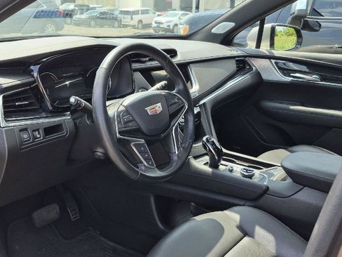 Certified 2023 Cadillac XT5 Premium Luxury AWD/4WD image 8