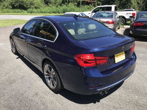 Used 2017 BMW 330i Sedan image 6