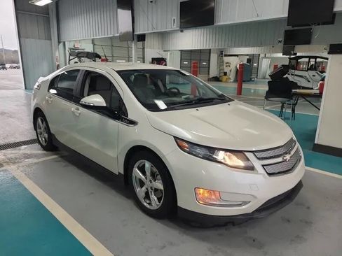 Used 2013 Chevrolet Volt Premium w/ Premium Trim Package image 5