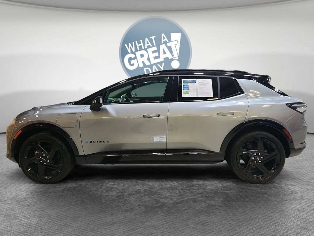 Certified 2026 Chevrolet Equinox EV RS w/ Convenience Package II AWD/4WD image 8