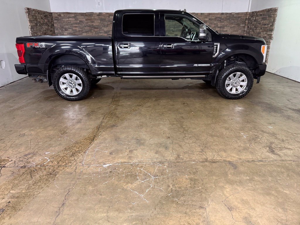 Used 2019 Ford F250 Platinum w/ Platinum Ultimate Package AWD/4WD image 10