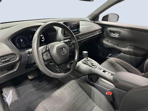 Used 2024 Honda HR-V Sport image 14