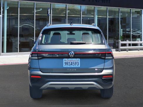 Used 2025 Volkswagen Taos S AWD/4WD image 5