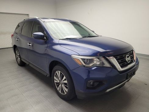 Used 2019 Nissan Pathfinder SV image 13