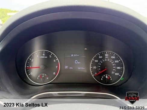 Used 2023 Kia Seltos LX AWD/4WD image 20