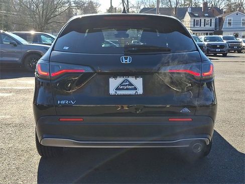Certified 2023 Honda HR-V Sport image 5