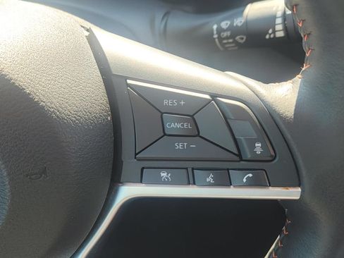 Used 2024 Nissan Sentra SR w/ SR Premium Package FWD image 19