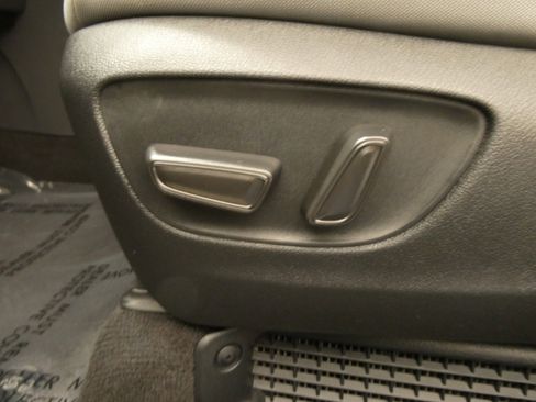 Certified 2024 Toyota Sienna LE image 13