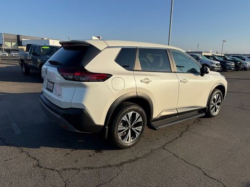 Certified 2023 Nissan Rogue SV image 6