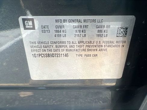 Used 2013 Chevrolet Cruze LT w/ All-Star Edition image 32