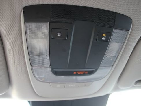 Used 2022 Kia Sorento S AWD/4WD image 14