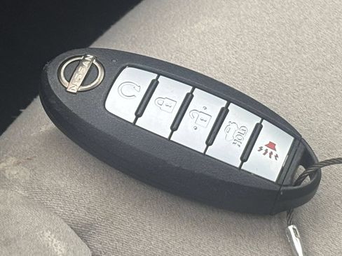 Used 2025 Nissan Altima 2.5 SV FWD image 20