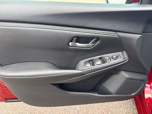 Certified 2024 Nissan Sentra SV FWD image 11