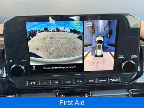 Used 2025 Nissan Pathfinder Platinum AWD/4WD image 37