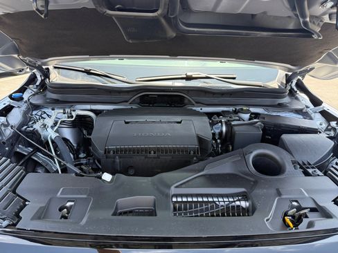 Certified 2025 Honda Pilot TrailSport image 20