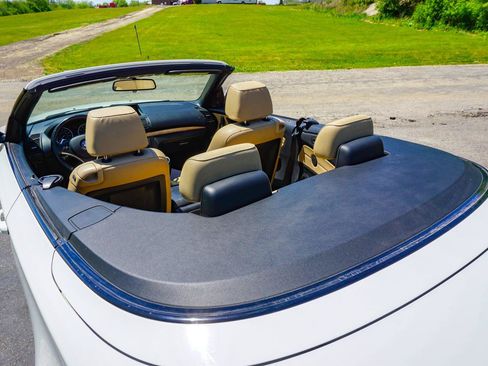Used 2012 BMW 128i Convertible RWD image 40