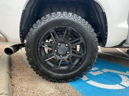 Used 2020 Toyota Tundra SR5 image 7