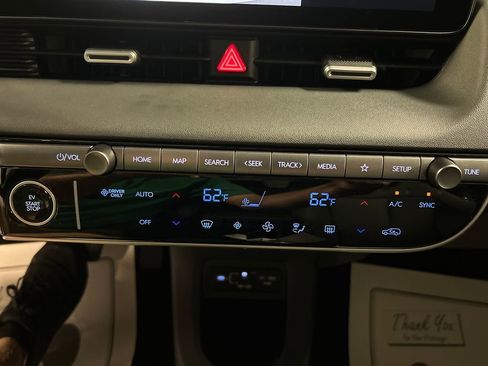 New 2025 Hyundai Ioniq 5 SEL image 17