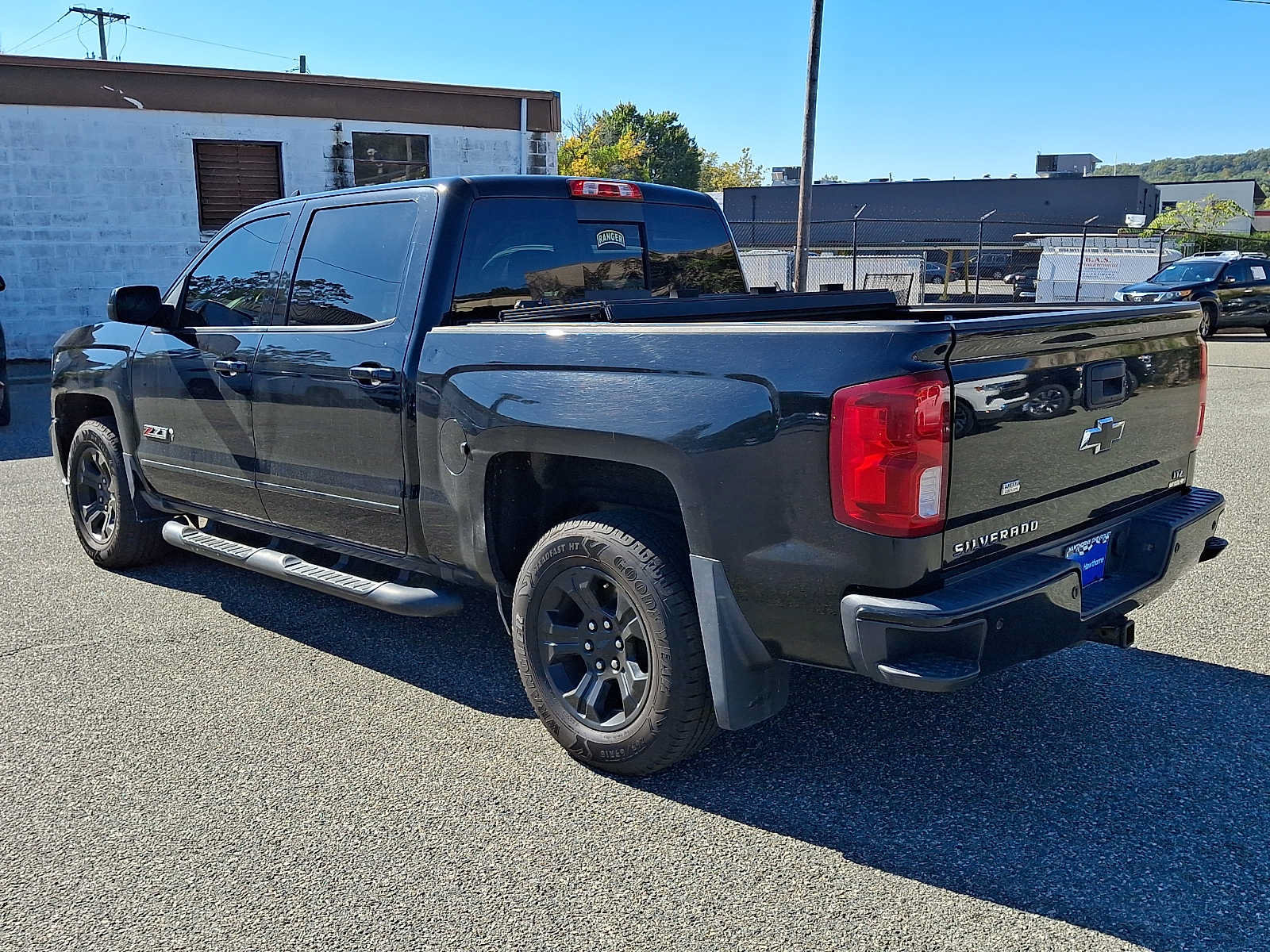 Used 2018 Chevrolet Silverado 1500 LTZ Z71 w/ LTZ Plus Package AWD/4WD image 3