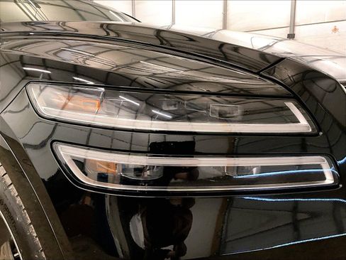 Used 2021 Genesis GV80 2.5T w/ Advanced Package 03 RWD image 28